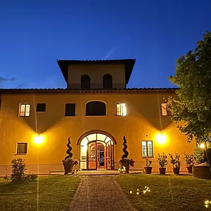 Cascina Cipressa 3* San Romano (Pisa)